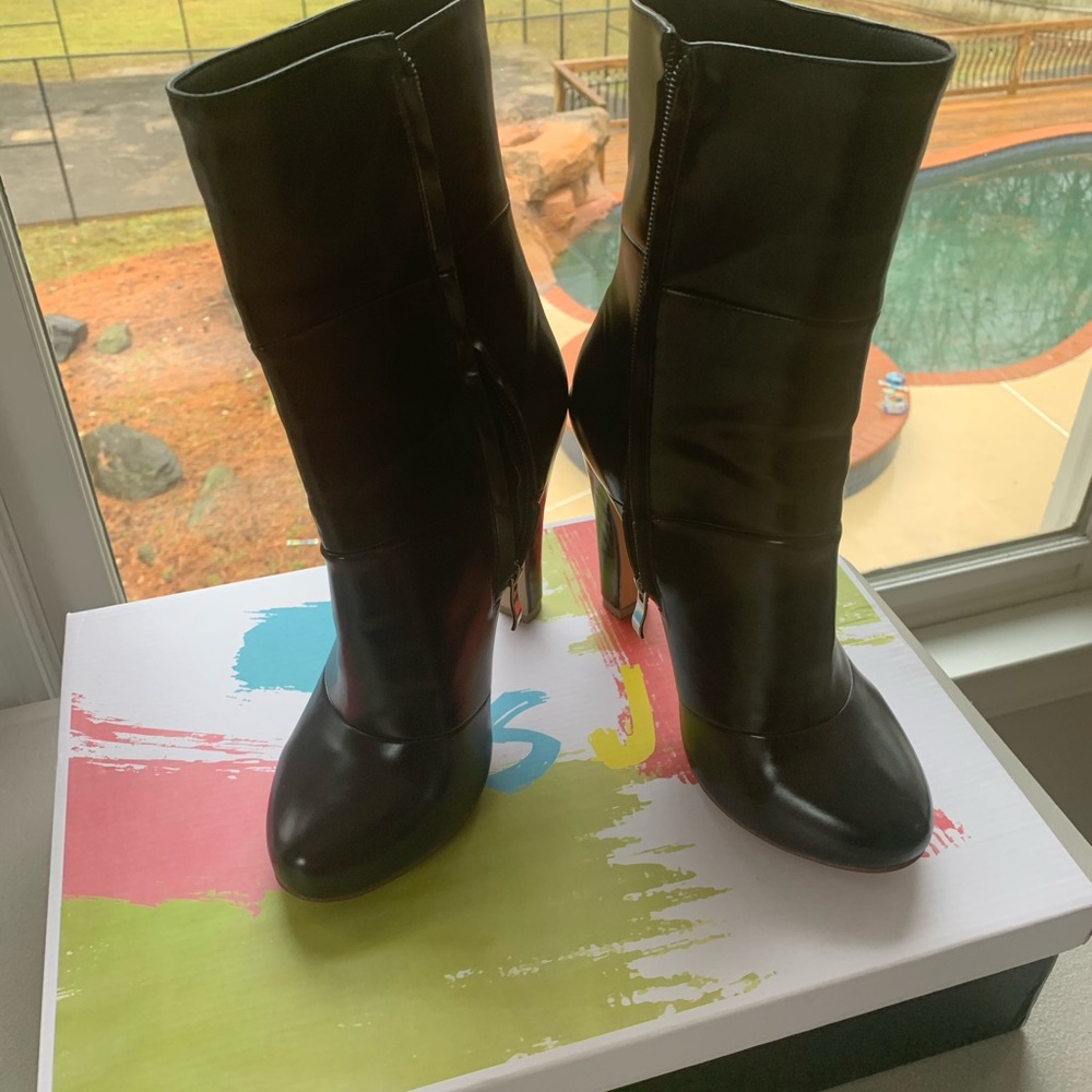 FSJ Retro Chunky High Heel in Black Matte